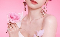 办公室里呻吟的丰满老师电影